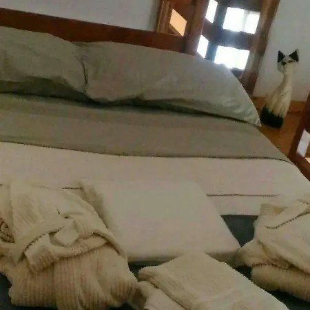 Queen's Loft