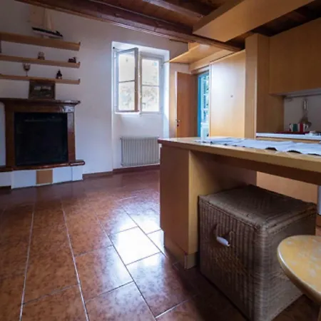 Queen's Loft Apartment *